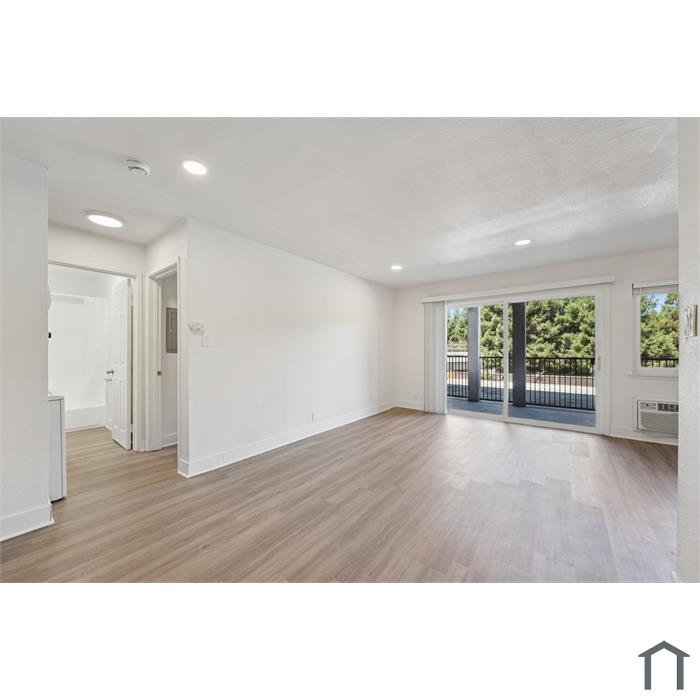 Spring Ridge on Fletcher Luxury Apartments